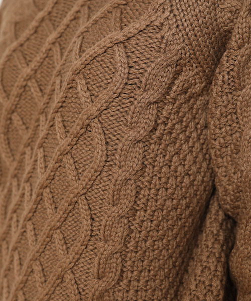 STYLEDOOR（スタイルドア）の「ハイネックケーブルニットプルオーバー（ニット/セーター・レディース・オフホワイト/ライトグレー/ダークオレンジ/グリーン/モカ・FREE）」の8枚目の写真