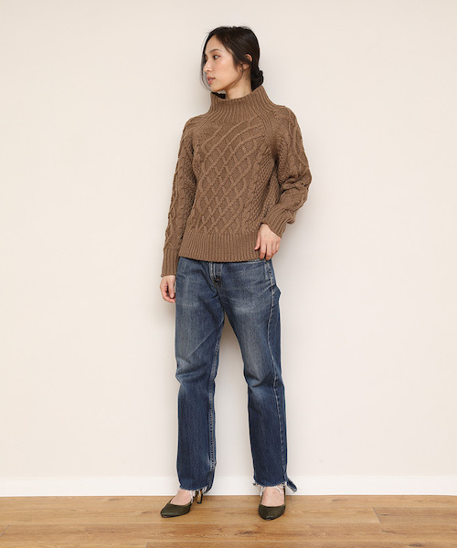 STYLEDOOR（スタイルドア）の「ハイネックケーブルニットプルオーバー（ニット/セーター・レディース・オフホワイト/ライトグレー/ダークオレンジ/グリーン/モカ・FREE）」の13枚目の写真