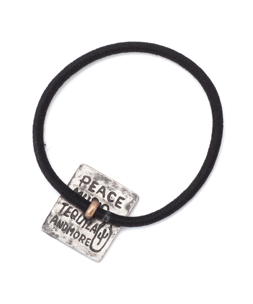 WACKO MARIA(ワコマリア)の「WACKO MARIA HEAR BAND <SKULL>(ヘアゴム・メンズ・その他1/その他2・ONE SIZE)」の3枚目の写真