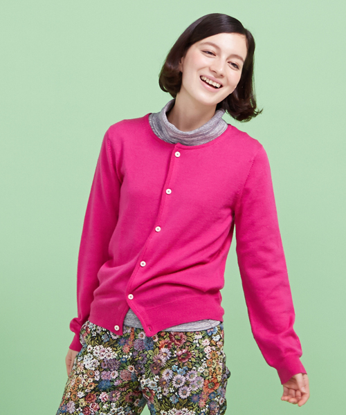 BEAMS BOY（ビームスボーイ）の「□BEAMS BOY / 12ゲージ BB刺繍クルーカーディガン（カーディガン/ボレロ・レディース・チャコールグレー/ブラック/ピンク/ワイン/イエロー/グリーン/ブルー/ネイビー・0/1）」の7枚目の写真