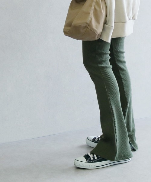 reca（レカ）の「リブフレアパンツ スリット入り（レギンス/スパッツ・レディース・ライトグレー/ブラック/ベージュ/ダークグレー/ブラウン/キャメル/カーキ/モカ/ブルー系その他/サックスブルー/グレイッシュベージュ/ダークベージュ/アイボリー/ブラウン系その他・FREE）」の11枚目の写真