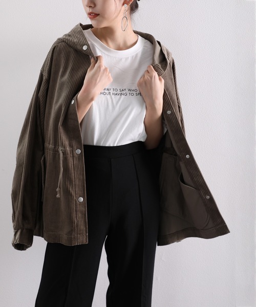 classicalelf（クラシカルエルフ）の「コーデュロイ無地ミドル丈ボリューム袖マウンテンパーカー（マウンテンパーカー・レディース・ベージュ/ブラウン/アイボリー/ライトカーキ・MEDIUM/LARGE）」の4枚目の写真