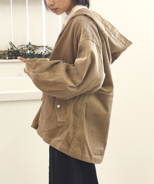 classicalelf（クラシカルエルフ）の「コーデュロイ無地ミドル丈ボリューム袖マウンテンパーカー（マウンテンパーカー・レディース・ベージュ/ブラウン/アイボリー/ライトカーキ・MEDIUM/LARGE）」の19枚目の写真