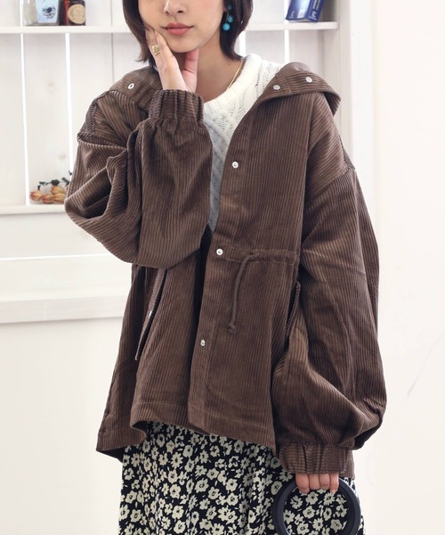 classicalelf（クラシカルエルフ）の「コーデュロイ無地ミドル丈ボリューム袖マウンテンパーカー（マウンテンパーカー・レディース・ベージュ/ブラウン/アイボリー/ライトカーキ・MEDIUM/LARGE）」の9枚目の写真
