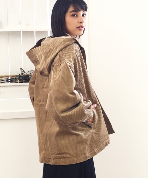 classicalelf（クラシカルエルフ）の「コーデュロイ無地ミドル丈ボリューム袖マウンテンパーカー（マウンテンパーカー・レディース・ベージュ/ブラウン/アイボリー/ライトカーキ・MEDIUM/LARGE）」の11枚目の写真