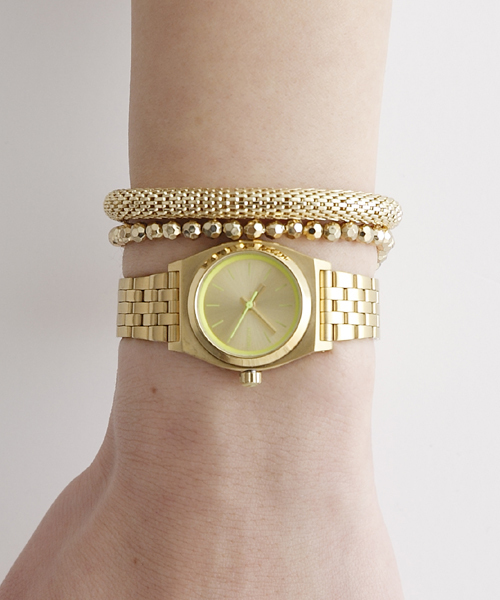 NIXON（ニクソン）の「THE SMALL TIME TELLER（アナログ腕時計・レディース・シルバー/シルバー×ブルー/ゴールド/ピンクゴールド/ガンメタ/ピンク/コーラル/ゴールド系その他/プラム/その他1/シルバー×ゴールド・FREE）」の16枚目の写真