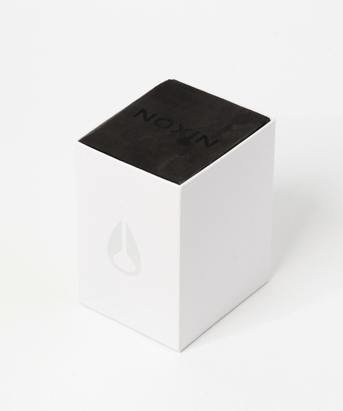 NIXON（ニクソン）の「THE SMALL TIME TELLER（アナログ腕時計・レディース・シルバー/シルバー×ブルー/ゴールド/ピンクゴールド/ガンメタ/ピンク/コーラル/ゴールド系その他/プラム/その他1/シルバー×ゴールド・FREE）」の12枚目の写真