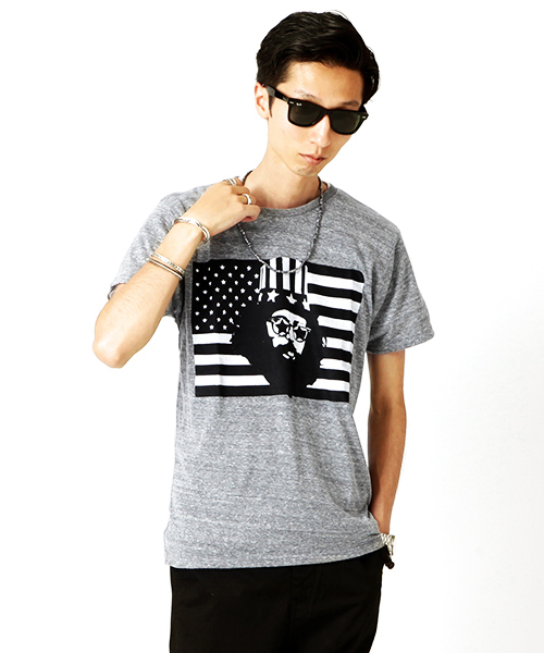 BEAMS T（ビームスティー）の「【SPECIAL PRICE】BEAMS T / FLAG TEE（Tシャツ/カットソー・メンズ・ホワイト/グレー・LARGE/MEDIUM/X-LARGE/SMALL）」の2枚目の写真