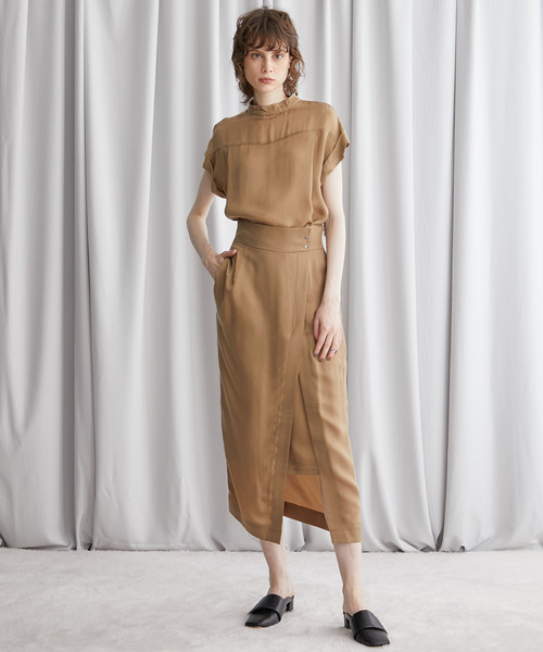 STUDIOUS（ステュディオス）の「【STUDIOUS】キュプラサテン スリットスカート（スカート・レディース・ブラック/ベージュ/パープル・1/2）」の19枚目の写真