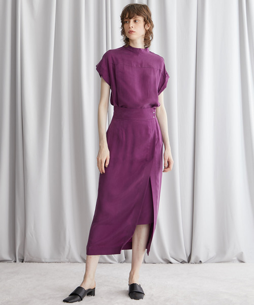 STUDIOUS（ステュディオス）の「【STUDIOUS】キュプラサテン スリットスカート（スカート・レディース・ブラック/ベージュ/パープル・1/2）」の21枚目の写真