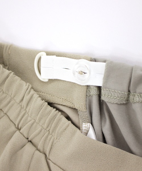 SweetMommy（スウィートマミー）の「ストレッチ センタープレス スリムスラックス [マタニティ]（マタニティウェア/グッズ・レディース・ブラック/ネイビー/グレイッシュベージュ・S/M/L）」の8枚目の写真