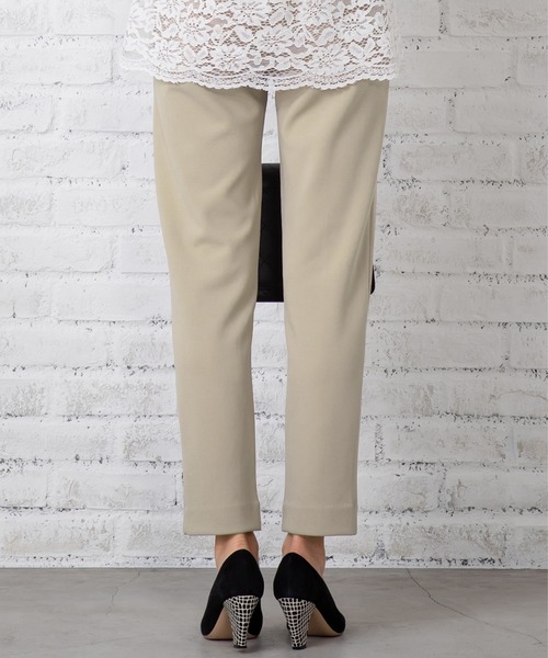 SweetMommy（スウィートマミー）の「ストレッチ センタープレス スリムスラックス [マタニティ]（マタニティウェア/グッズ・レディース・ブラック/ネイビー/グレイッシュベージュ・S/M/L）」の9枚目の写真