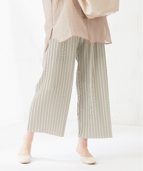 natural couture(ナチュラルクチュール)の「ランダムプリーツリラックスパンツ(その他パンツ・レディース・アイボリー/ミント/ブラック/グレー・FREE)」の4枚目の写真