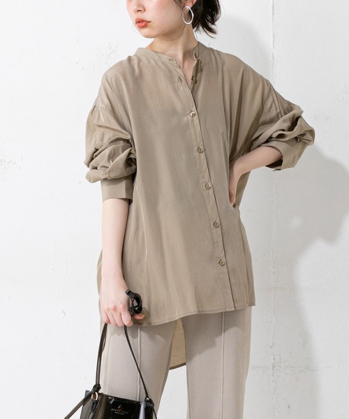 natural couture(ナチュラルクチュール)の「やわらか微光沢バンドカラーシャツ(シャツ/ブラウス・レディース・ベージュ/オフホワイト/モカ/ブルー・FREE)」の3枚目の写真