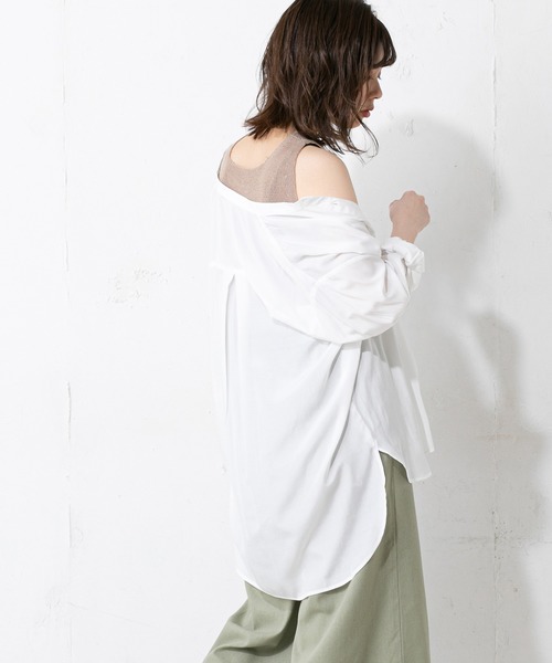 natural couture(ナチュラルクチュール)の「やわらか微光沢バンドカラーシャツ(シャツ/ブラウス・レディース・ベージュ/オフホワイト/モカ/ブルー・FREE)」の9枚目の写真