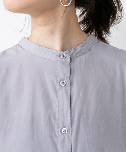 natural couture(ナチュラルクチュール)の「やわらか微光沢バンドカラーシャツ(シャツ/ブラウス・レディース・ベージュ/オフホワイト/モカ/ブルー・FREE)」の17枚目の写真