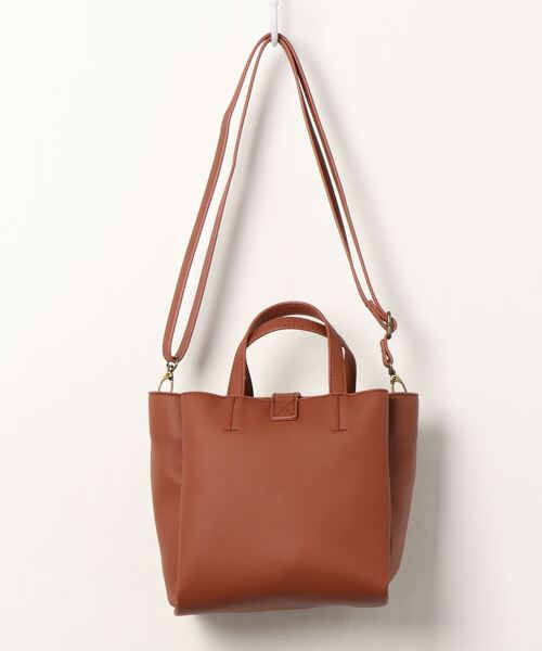 HONEYSUCKLE ROSE（ハニーサックルローズ）の「【HONEYSUCKLE ROSE】３層フェイクレザーショルダー（ショルダーバッグ・レディース・ブラック/ブラウン・ONE SIZE）」の5枚目の写真