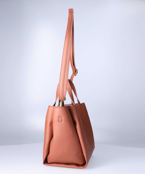 HONEYSUCKLE ROSE（ハニーサックルローズ）の「【HONEYSUCKLE ROSE】３層フェイクレザーショルダー（ショルダーバッグ・レディース・ブラック/ブラウン・ONE SIZE）」の10枚目の写真