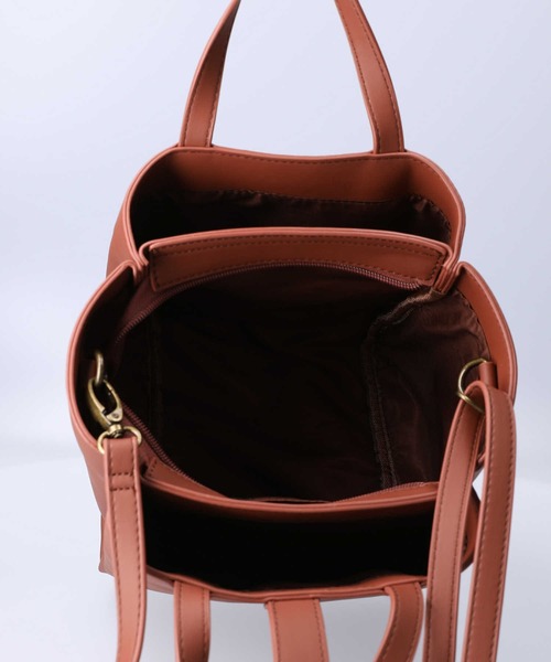 HONEYSUCKLE ROSE（ハニーサックルローズ）の「【HONEYSUCKLE ROSE】３層フェイクレザーショルダー（ショルダーバッグ・レディース・ブラック/ブラウン・ONE SIZE）」の14枚目の写真