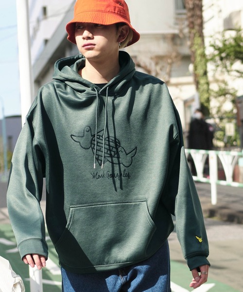 Mark Gonzales（マーク・ゴンザレス）の「Mark Gonzales/マークゴンザレス MONO-MART 別注 クリアスモークオーバーサイズ プルオーバーパーカー（パーカー・メンズ・ホワイト系その他/グリーン系その他/ブラウン系その他2/ホワイト系その他2/グリーン系その他2/ブラック/ブラウン系その他/ダークブラウン/ベージュ系その他/ブラック系その他2/グリーン系その他3/グレイッシュベージュ/ベージュ系その他2/ホワイト/ブラック系その他/ベージュ系その他3/ライラック/ホワイト系その他3/パープル系その他2/グリーン系その他5/ブラック系その他3/パープル系その他/グリーン系その他6/ライトグリーン/グリーン系その他4・M/L/S）」の18枚目の写真