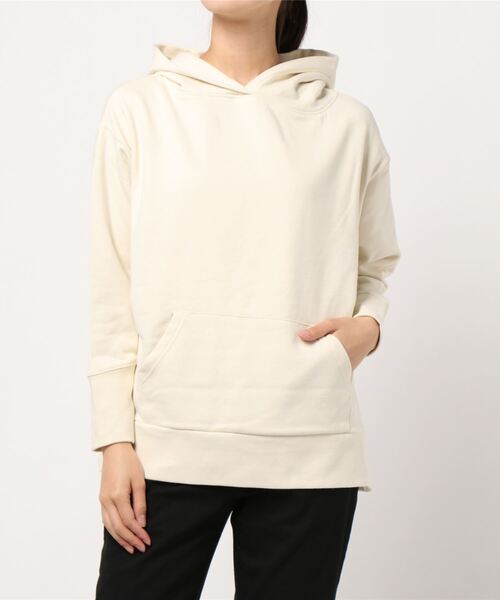 AMERICAN HOLIC(アメリカンホリック)の「フード付き脇スリットプルオーバー *(パーカー・レディース・ブラック/キャメル/モカ/アイボリー・FREE)」の9枚目の写真