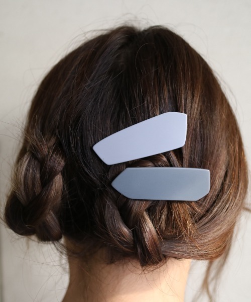 tone(トーン)の「【KuKuLu TOKYO】matte ヘアクリップ【2本set】(バレッタ/ヘアクリップ・レディース・ベージュ/ブラウン/グレー・FREE)」の2枚目の写真