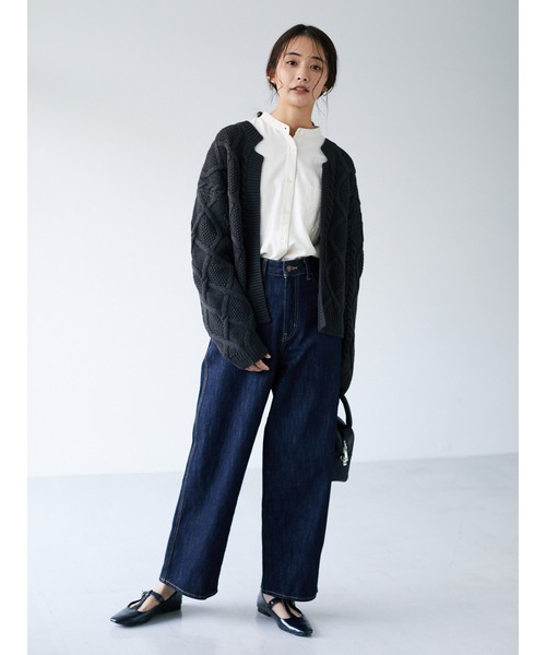 CRAFT STANDARD BOUTIQUE(クラフトスタンダードブティック)の「ざっくりケーブルニットカーディガン *(カーディガン/ボレロ・レディース・アイボリー/キャメル/チャコールグレー/モカ・FREE)」の5枚目の写真