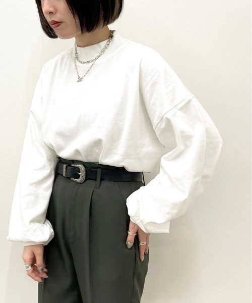 apres jour mignon（アプレジュールミニョン）の「モックネックロンT【ZOZOTOWN限定アイテム】（Tシャツ/カットソー・レディース・オフホワイト/パープル/アイボリー/ブラック・X-LARGE/フリー）」の2枚目の写真