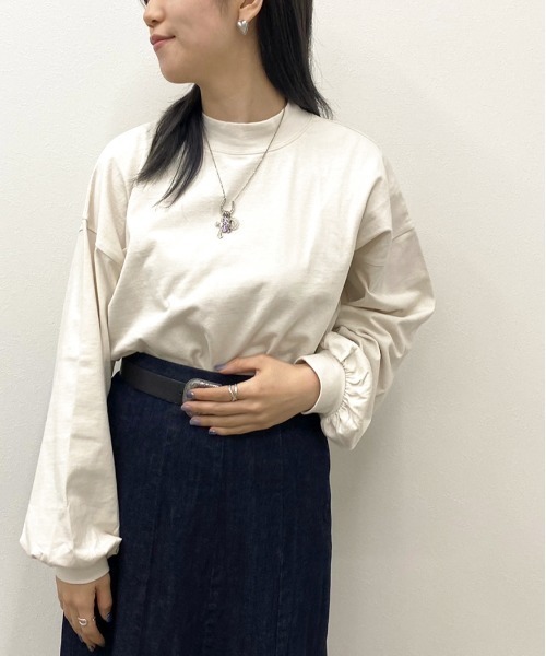 apres jour mignon（アプレジュールミニョン）の「モックネックロンT【ZOZOTOWN限定アイテム】（Tシャツ/カットソー・レディース・オフホワイト/パープル/アイボリー/ブラック・X-LARGE/フリー）」の3枚目の写真