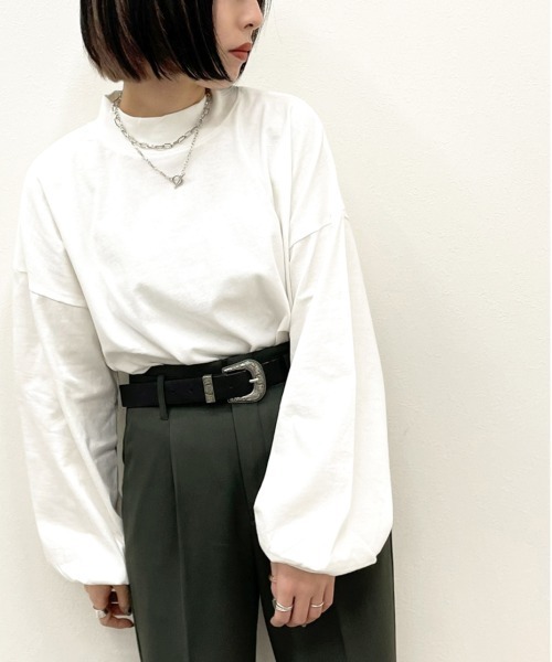 apres jour mignon（アプレジュールミニョン）の「モックネックロンT【ZOZOTOWN限定アイテム】（Tシャツ/カットソー・レディース・オフホワイト/パープル/アイボリー/ブラック・X-LARGE/フリー）」の5枚目の写真