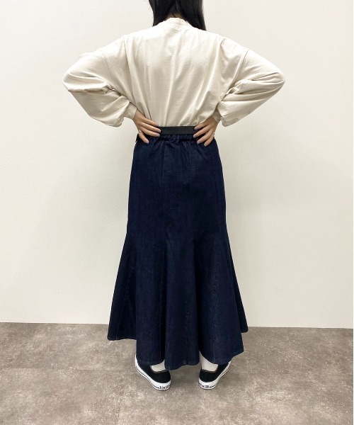 apres jour mignon（アプレジュールミニョン）の「モックネックロンT【ZOZOTOWN限定アイテム】（Tシャツ/カットソー・レディース・オフホワイト/パープル/アイボリー/ブラック・X-LARGE/フリー）」の17枚目の写真