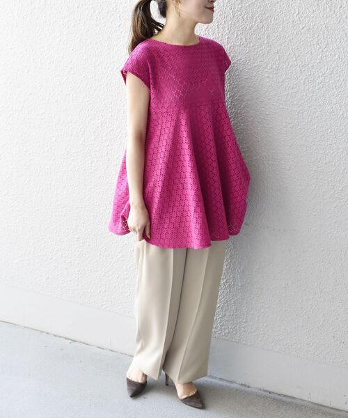 SHIPS(シップス)の「【WEB限定】〈手洗い可能〉アイレットペプラムフレンチカットソー◇(Tシャツ/カットソー・レディース・ライトホワイト/ネイビー/ピンク/ラベンダー/ブラック/オリーブ・ONE SIZE)」の22枚目の写真
