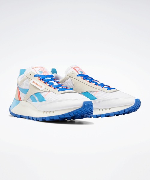 Reebok(リーボック)の「クラシックレザー レガシー / Classic Leather Legacy(スニーカー・メンズ・ホワイト×ブルー・28.0cm/24.5cm/25.0cm/23.5cm/27.0cm/23.0cm/24.0cm/25.5cm/26.5cm/27.5cm/28.5cm/26.0cm/29.0cm)」の2枚目の写真