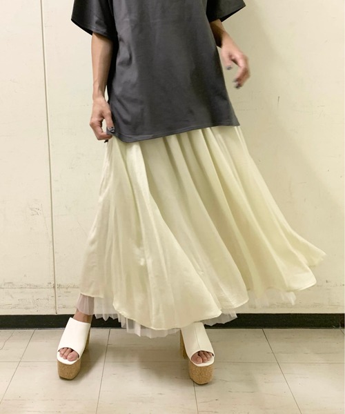 RASVOA(ラスボア)の「リバーシブルプリーツチュールスカート(スカート・レディース・ブラック/アイボリー・FREE)」の15枚目の写真