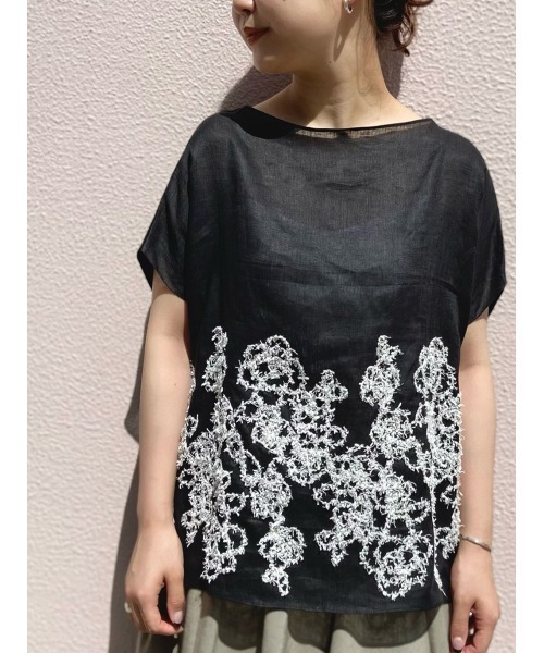 BEARDSLEY(ビアズリー)の「裾刺繍ニット(ニット/セーター・レディース・ブラック/ベージュ・FREE)」の6枚目の写真