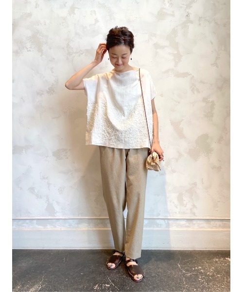 BEARDSLEY(ビアズリー)の「裾刺繍ニット(ニット/セーター・レディース・ブラック/ベージュ・FREE)」の11枚目の写真