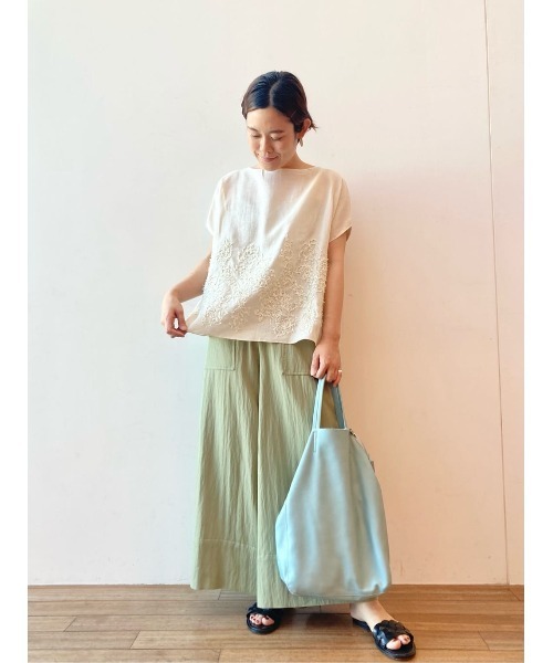 BEARDSLEY(ビアズリー)の「裾刺繍ニット(ニット/セーター・レディース・ブラック/ベージュ・FREE)」の12枚目の写真