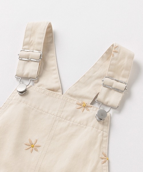 petit main（プティマイン）の「マーガレット刺しゅうジャンスカ（ジャンパースカート・キッズ・サックスブルー/アイボリー・SMALL/MEDIUM/LARGE）」の6枚目の写真