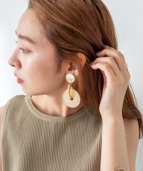 mystic（ミスティック）の「バイカラーサークルイヤリング（イヤリング・レディース・グリーン/アイボリー・ONE SIZE）」の8枚目の写真