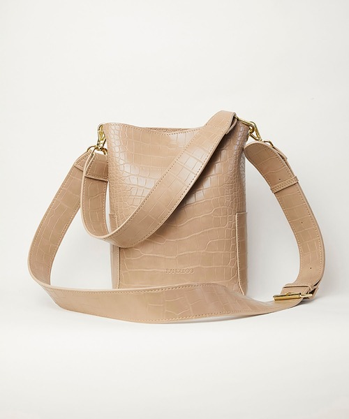 RANDEBOO(ランデブー)の「Croco bucket bag(ショルダーバッグ・レディース・ブルー/アイボリー/ブラック/ブラウン/ベージュ・FREE)」の6枚目の写真