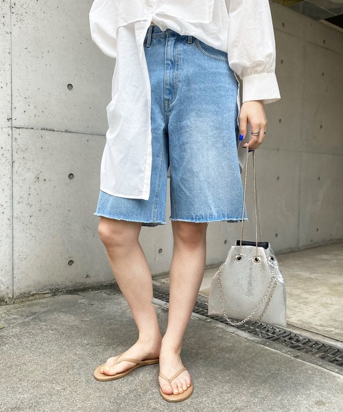 DouDou（ドゥドゥ）の「デニムショートパンツ（デニムパンツ・レディース・オフホワイト/ブルー・38/36）」の7枚目の写真