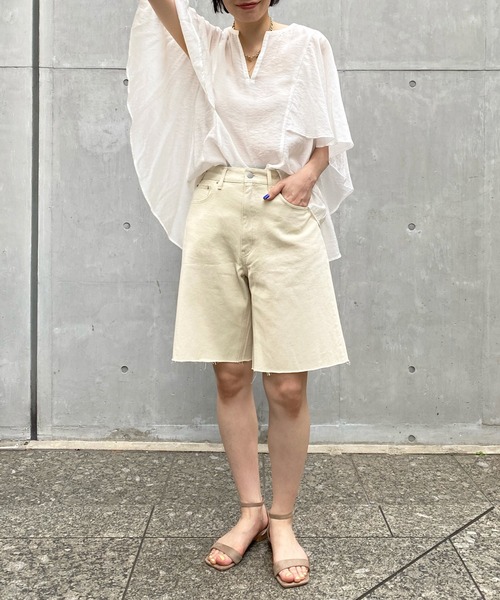 DouDou（ドゥドゥ）の「デニムショートパンツ（デニムパンツ・レディース・オフホワイト/ブルー・38/36）」の9枚目の写真