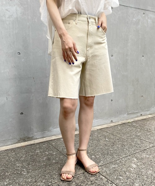 DouDou（ドゥドゥ）の「デニムショートパンツ（デニムパンツ・レディース・オフホワイト/ブルー・38/36）」の12枚目の写真