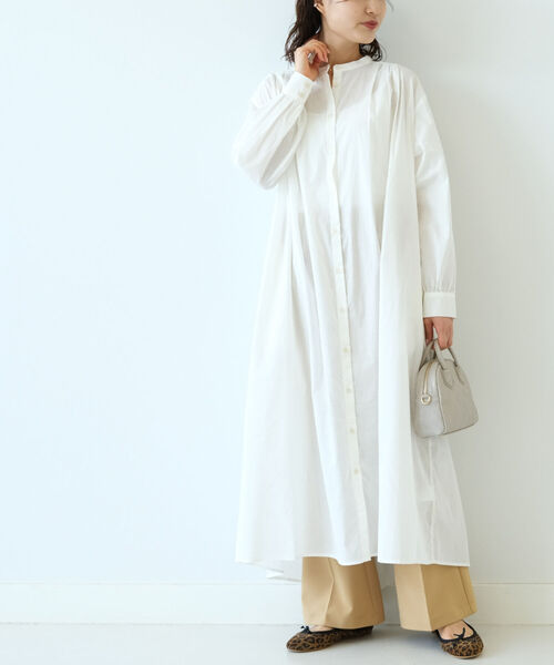 B:MING by BEAMS(ビーミングバイビームス)の「B:MING by BEAMS / バンドカラー シャツワンピース(ワンピース・レディース・オフホワイト/ブラウン系その他4/ブラック系その他4・MEDIUM/SMALL)」の2枚目の写真