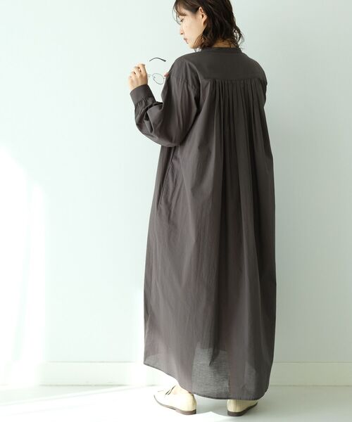 B:MING by BEAMS(ビーミングバイビームス)の「B:MING by BEAMS / バンドカラー シャツワンピース(ワンピース・レディース・オフホワイト/ブラウン系その他4/ブラック系その他4・MEDIUM/SMALL)」の8枚目の写真