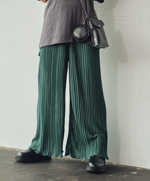 WEGO(ウィゴー)の「WEGO/プリーツイージーパンツ(スラックス・レディース・ブラック/レッド/グリーン/アイボリー・FREE)」の3枚目の写真