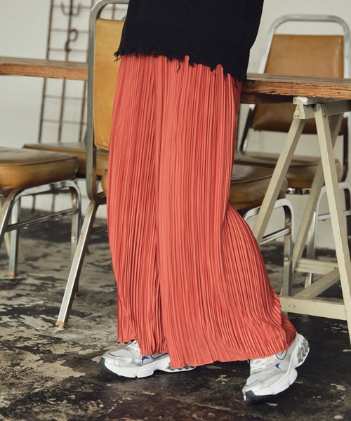 WEGO(ウィゴー)の「WEGO/プリーツイージーパンツ(スラックス・レディース・ブラック/レッド/グリーン/アイボリー・FREE)」の13枚目の写真