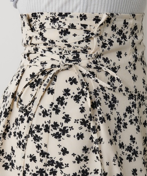 OLIVE des OLIVE（オリーブデオリーブ）の「サイドレースアップハギスカート（スカート・レディース・ブラック/ブラウン/オフホワイト/サックスブルー・FREE）」の9枚目の写真