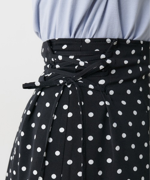OLIVE des OLIVE（オリーブデオリーブ）の「サイドレースアップハギスカート（スカート・レディース・ブラック/ブラウン/オフホワイト/サックスブルー・FREE）」の16枚目の写真
