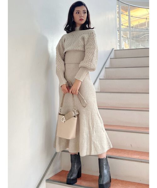 dazzlin(ダズリン)の「4wayポップコーンマーメイドワンピース(ワンピース・レディース・グレー/アイボリー/モカ・FREE)」の4枚目の写真